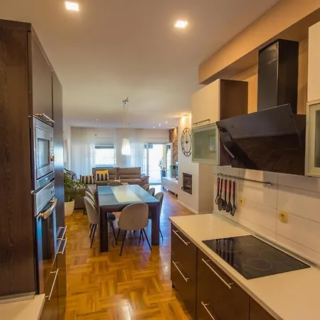 Apartment Nina