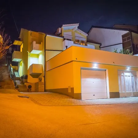 Nina Apartment